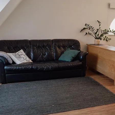 英格丽旅馆 旅馆 *