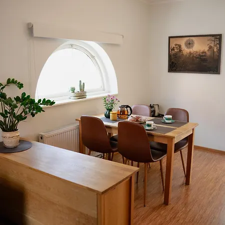 英格丽旅馆 * 维尔扬迪